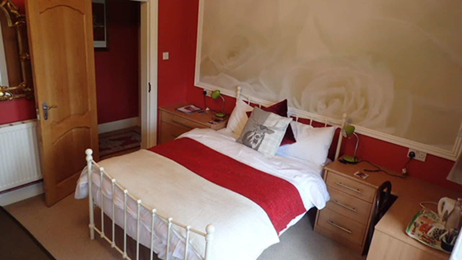 Arrochoile Bed & Breakfast Балмаха Екстериор снимка