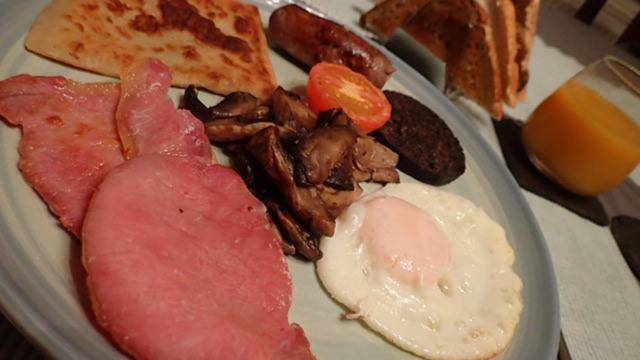 Arrochoile Bed & Breakfast Балмаха Екстериор снимка